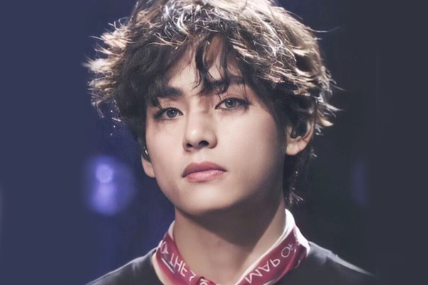 Kim Taehyung BTS 2 lần được bình chọn 'Người đẹp trai nhất thế giới'