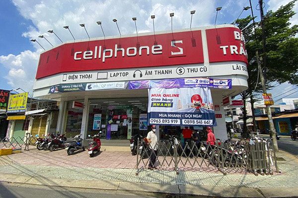 CellphoneS khu vực TP.HCM mở cửa trở lại