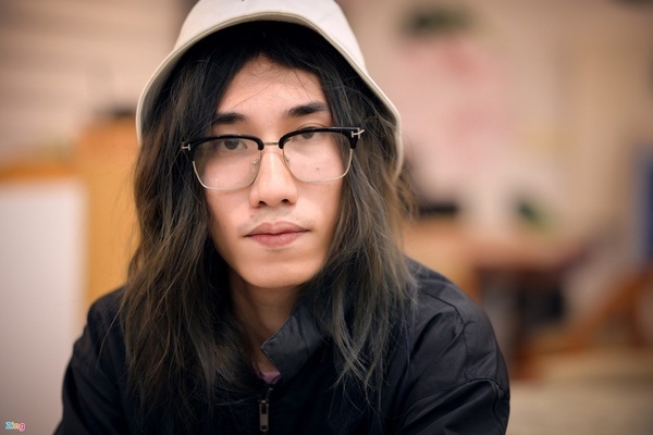 Cần cấm sóng rapper viết nhạc dung tục