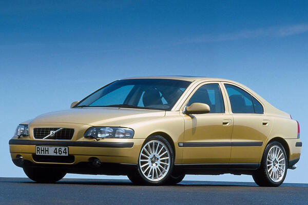 Volvo thu hồi 460.000 xe trên toàn thế giới vì túi khí nổ gây chết người