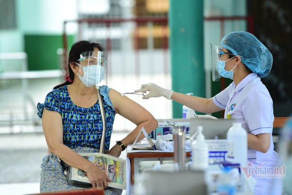 Hà Nội thêm 4 ca Covid-19, có 3 người trong một gia đình ở Thường Tín