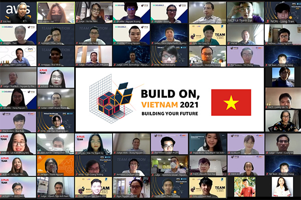 Giải pháp tăng hiệu quả dạy và học online giành quán quân “Build on, Vietnam 2021”