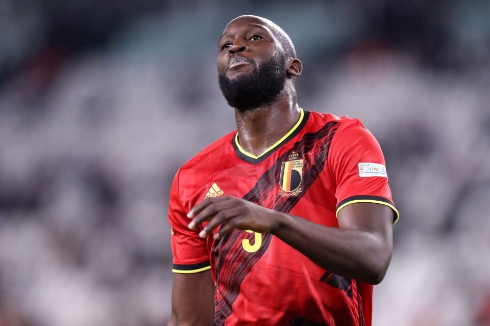Chelsea gặp họa khi Lukaku 'đổ bệnh'