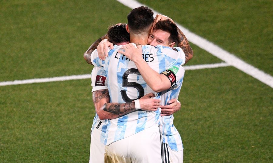 Highlights Argentina 3-0 Uruguay: Công đầu của Messi