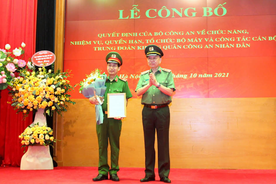 Bộ Công an ra mắt Trung đoàn Không quân Công an nhân dân