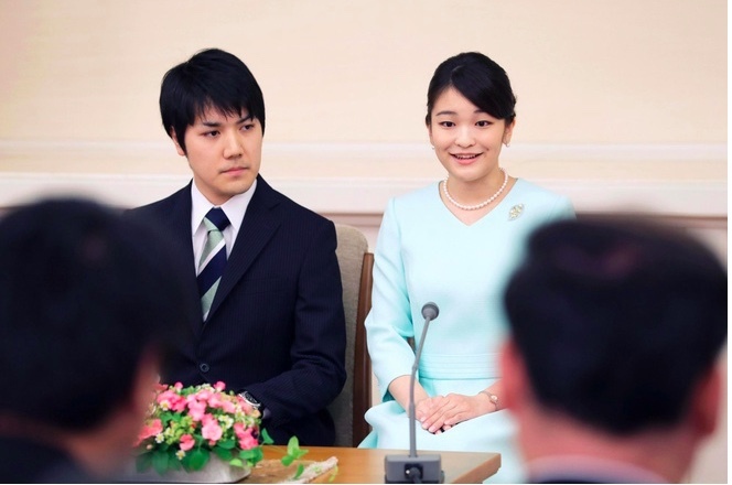 Người Nhật biểu tình, phản đối đám cưới của Công chúa Mako