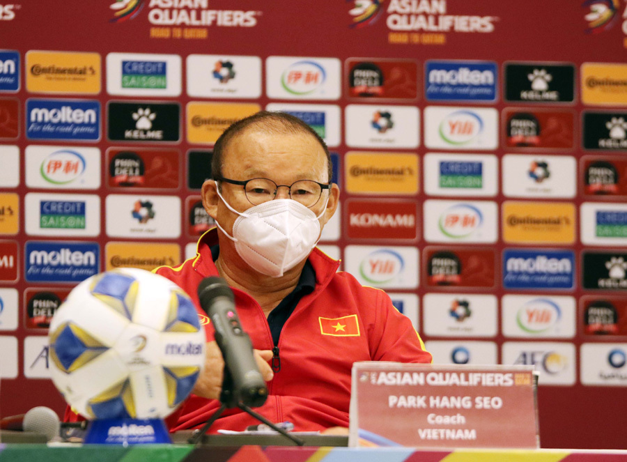 HLV Park Hang Seo: Cầu thủ Việt Nam bất mãn vì trọng tài