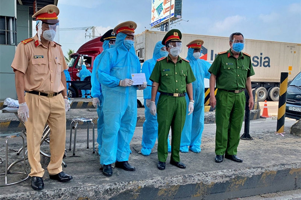 Thủ tướng tặng bằng khen cho 54  tập thể, cá nhân thuộc Bộ Công an