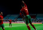 Ronaldo lập hat-trick, Bồ Đào Nha thắng bàn tay nhỏ