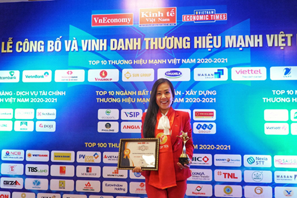 Techcombank vào top 10 Thương hiệu mạnh Việt Nam 2021