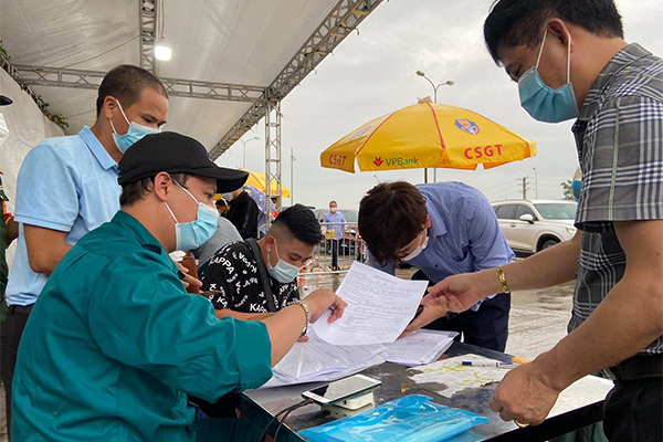 Địa phương phải bỏ ngay những yêu cầu trái với Trung ương, gây khó người dân