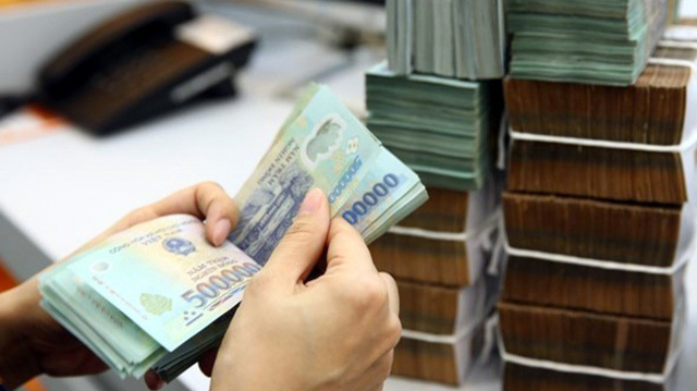 Vừa mở lại nhà máy, chủ nợ chặn cửa đòi trả tiền ngay