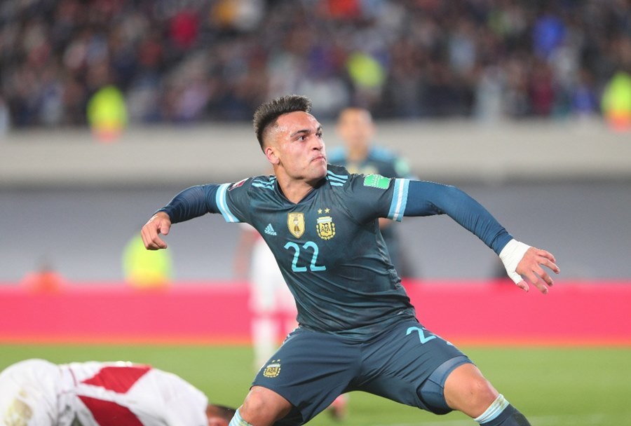 Messi im tiếng, Argentina bỏ túi 3 điểm nhờ Lautaro Martinez