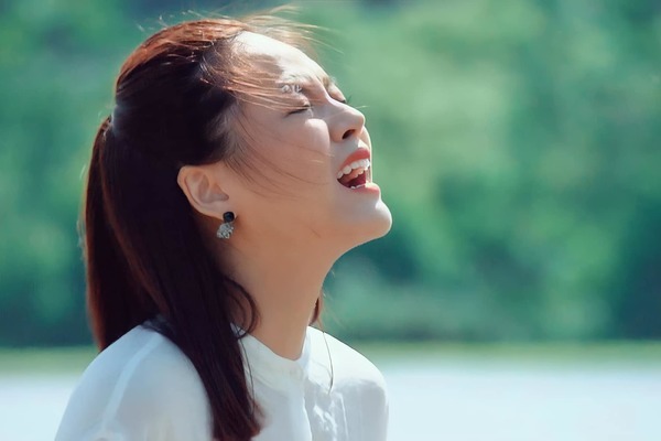 Khán giả khen ngợi Thu Quỳnh diễn xuất thần trong 'Hương vị tình thân'