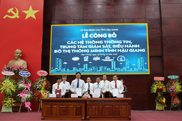 Hậu Giang đẩy mạnh cải cách hành chính, nỗ lực chuyển đổi số
