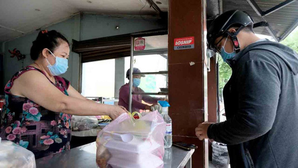 HCMC won’t be able to fully achieve new normal by Nov: municipal chairman