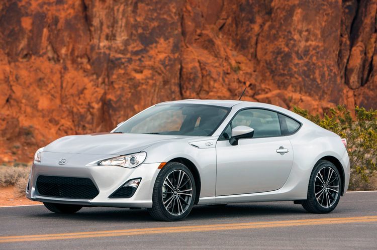 Scion FR-S 2013 - 14.500 USD