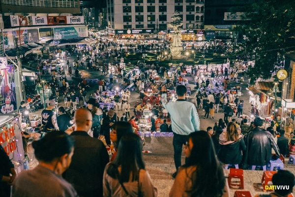 Đà Lạt bỏ cách ly: Du khách háo hức, người làm dịch vụ lại đau đầu, nửa mừng nửa lo