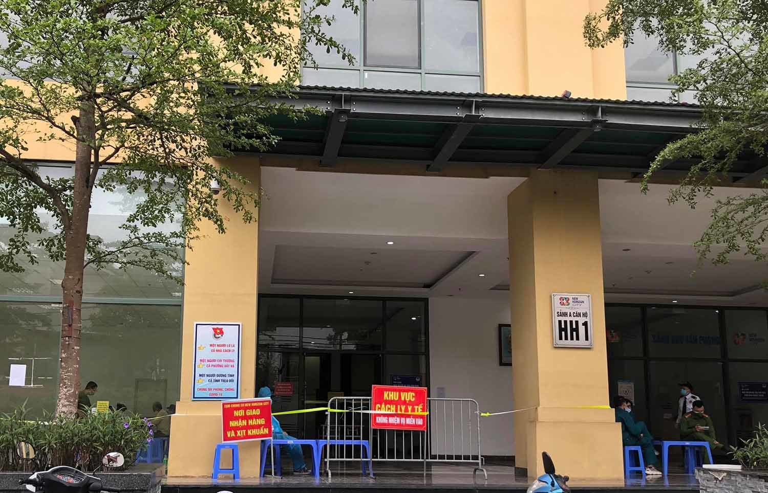 Cách ly tạm thời chung cư ở Hà Nội do có ca dương tính nCoV