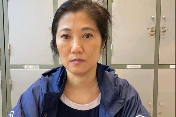 Bộ Công an khởi tố người phụ nữ giả mạo chức vụ, chiếm đoạt tài sản