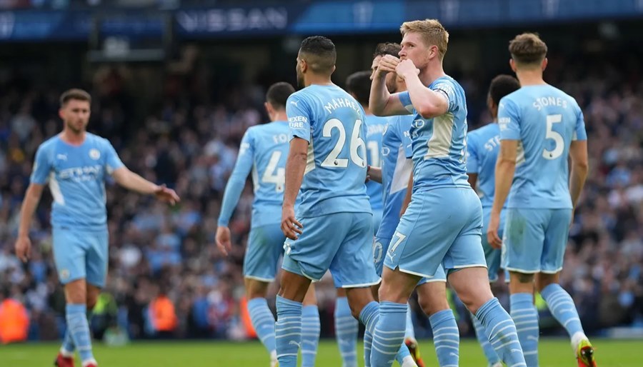 De Bruyne tỏa sáng, Man City phả hơi nóng vào gáy Liverpool