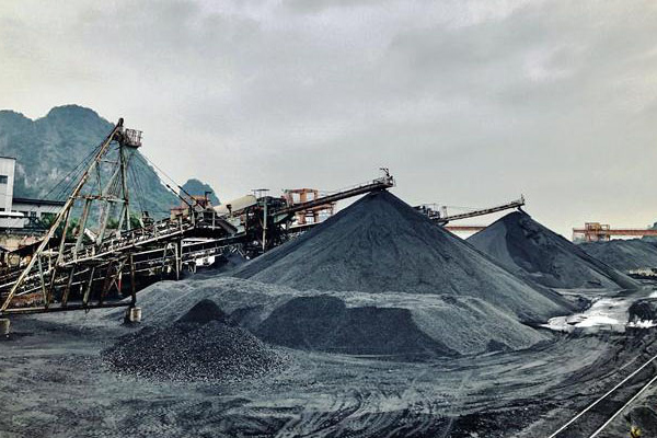 Bắt 4 cán bộ và nhân viên Công ty Tuyển than Hòn Gai