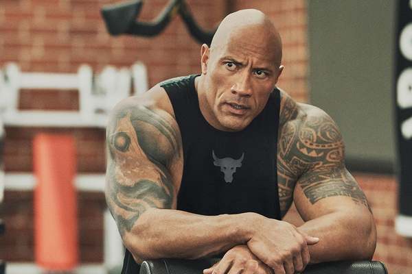 The Rock tập luyện điên cuồng để đóng siêu anh hùng ở tuổi U50