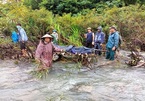 Tìm thấy thi thể và xe máy người đàn ông bị lũ cuốn tử vong