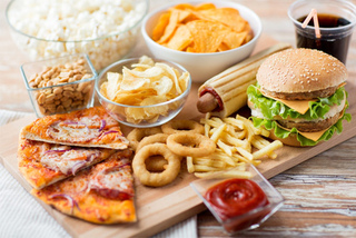 Từ bỏ 3 loại thức ăn giúp giảm 80% nguy cơ đột quỵ
