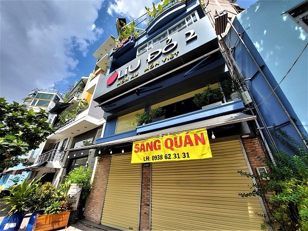 Nhậu bờ kè, phố vui đặc trưng Sài Thành 'chết lặng'