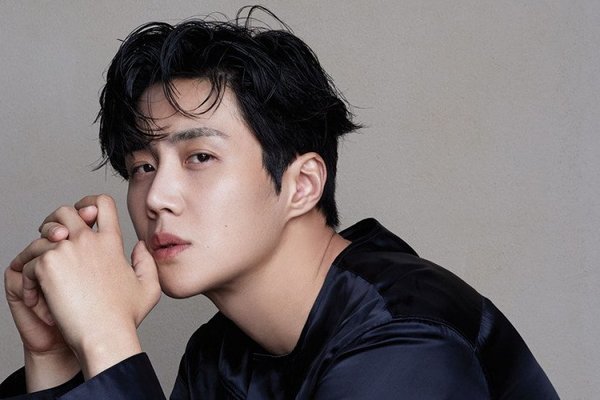 Kim Seon Ho 'Điệu Cha-Cha-Cha làng biển' xin lỗi scandal tình ái chấn động