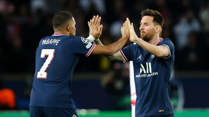 Messi và Mbappe cùng báo tin xấu, PSG sốt vót