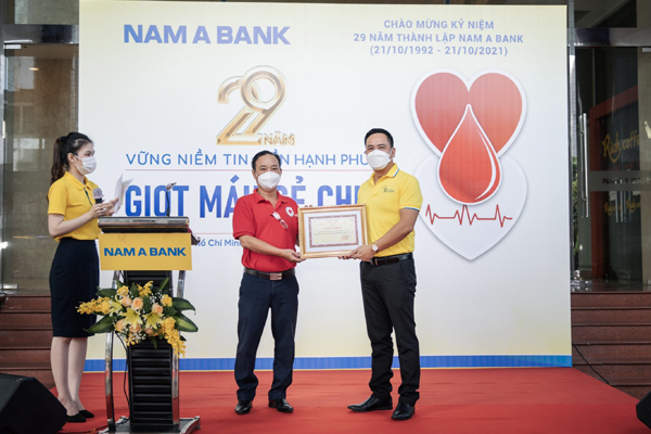 Nam A Bank, 10 năm duy trì hoạt động hiến máu cứu người