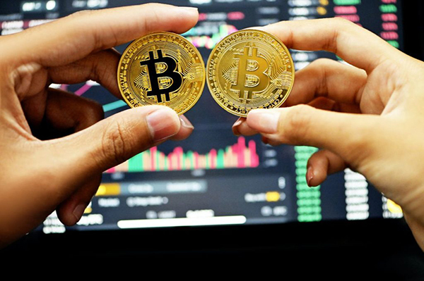 Bitcoin gây sốc khi liên tục phá đỉnh, giá đã vượt 1,6 tỷ đồng