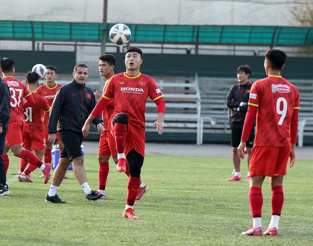 U23 Việt Nam hứng khởi luyện công, chuẩn bị xung trận châu lục