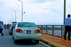 Dừng đỗ xe trên cầu bị phạt nặng như thế nào?