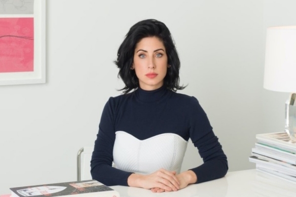 Người chuyên đi du lịch cùng giới siêu giàu