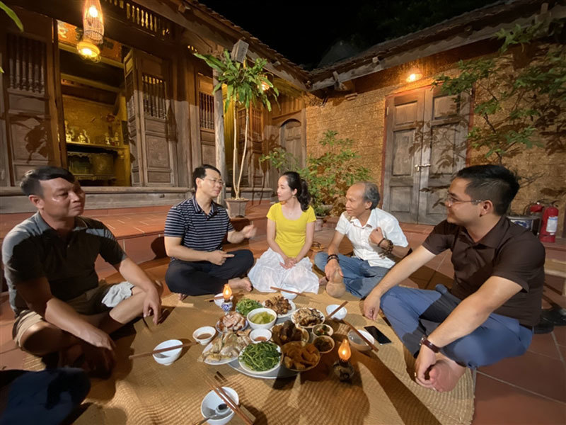 ‘Cháy’ phòng homestay ven Hà Nội sau giãn cách