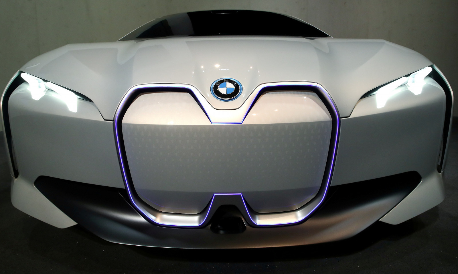 BMW tuyên bố không sản xuất động cơ đốt trong tại Munich từ năm 2024