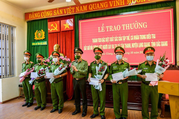 Thưởng nóng 104 triệu cho tập thể, cá nhân truy bắt nghi phạm gây án ở Bắc Giang