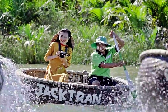 Việt Nam nhận 'mưa giải thưởng' du lịch năm 2021