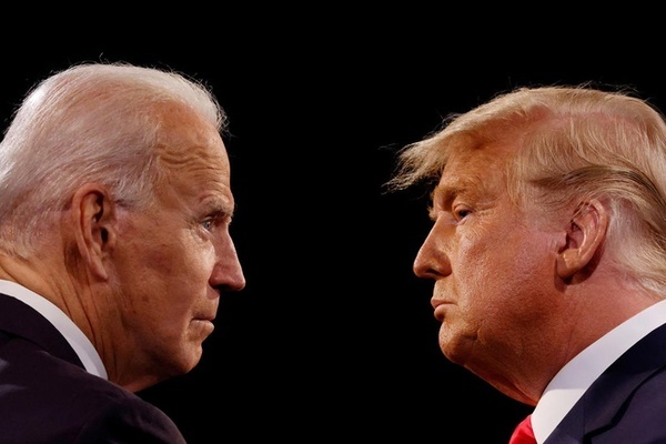 Tổng thống Biden bác bỏ thêm một đặc quyền của ông Trump