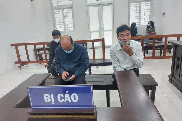 Dàn ‘quan xã’ ở Hà Nội bỏ ngoài sổ sách tiền tỷ