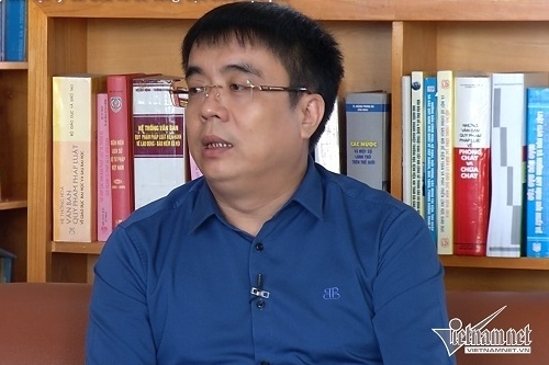 Vụ trưởng tài chính Bộ Giáo dục - Đào tạo xin từ chức