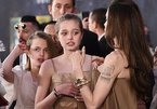 Con gái 15 tuổi lột xác ngoạn mục, chiếm cả spotlight của Angelina Jolie