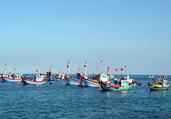 Cảnh sát biển tuyên truyền biển đảo cho bà con ngư dân quận Sơn Trà