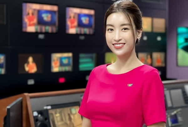 Hoa hậu Đỗ Mỹ Linh ký 'hợp đồng bom tấn' dẫn thể thao VTV