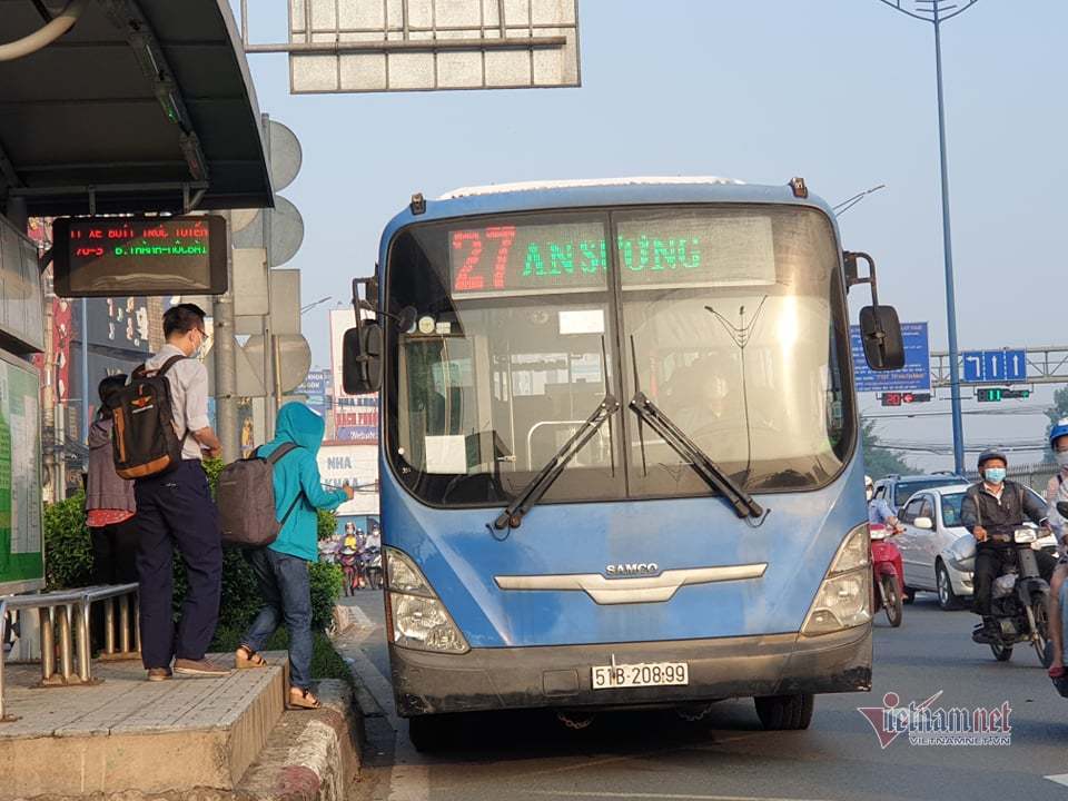 Thêm 8 tuyến xe buýt được đón khách khu nội đô TP.HCM