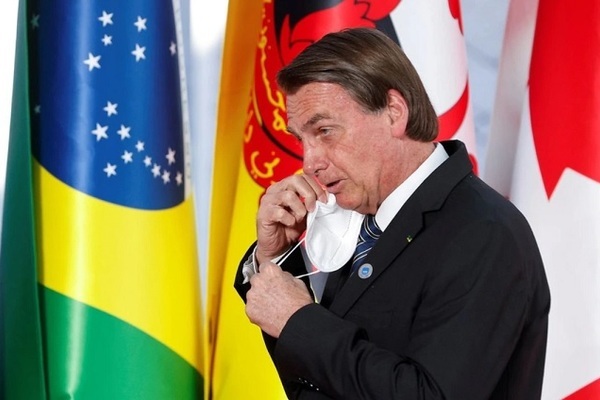 Nhà báo bị đánh khi chất vấn Tổng thống Brazil ở Italia