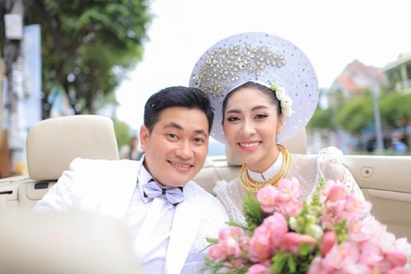 Hoa hậu Đại dương Đặng Thu Thảo ly hôn